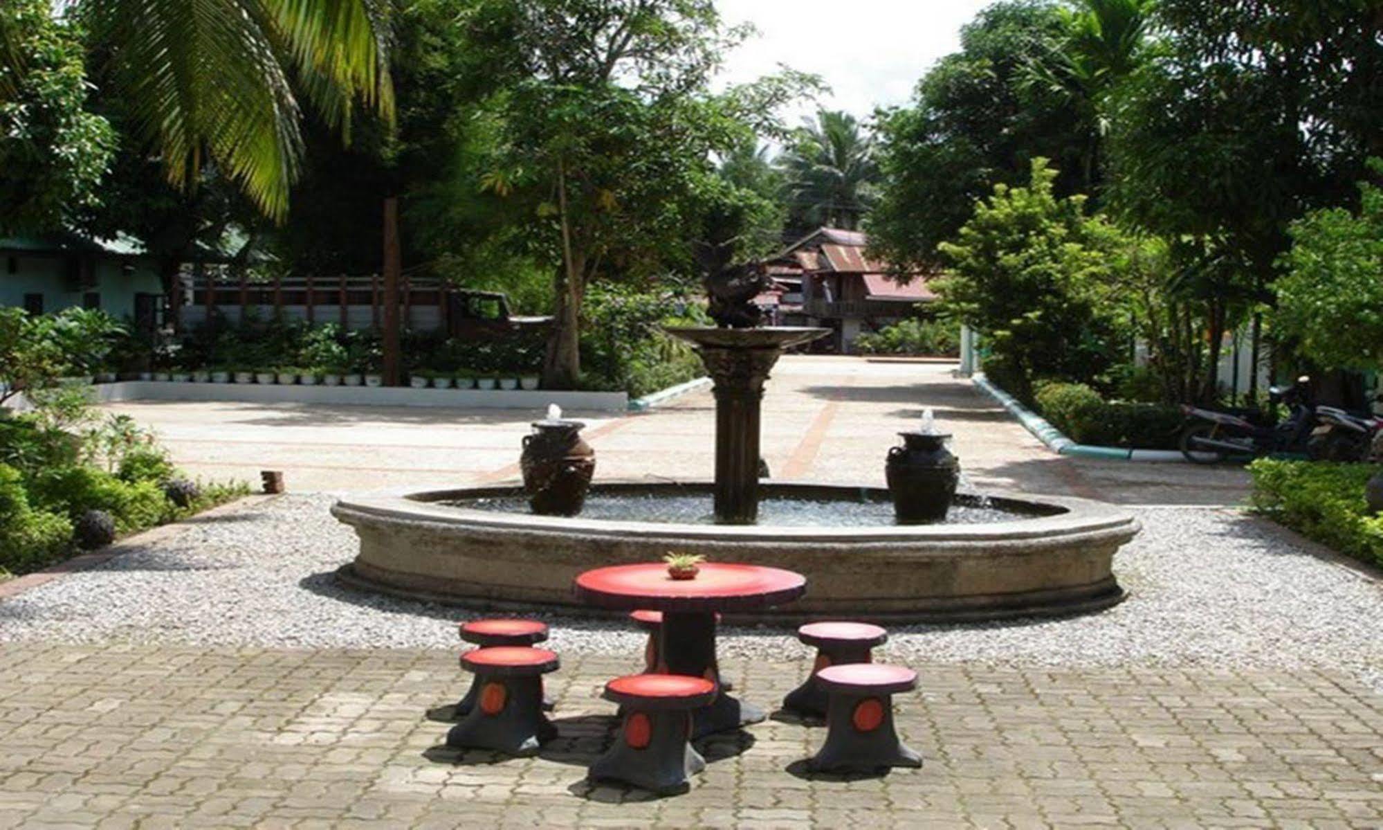 Sabaidee Guesthouse Luang Prabang Esterno foto